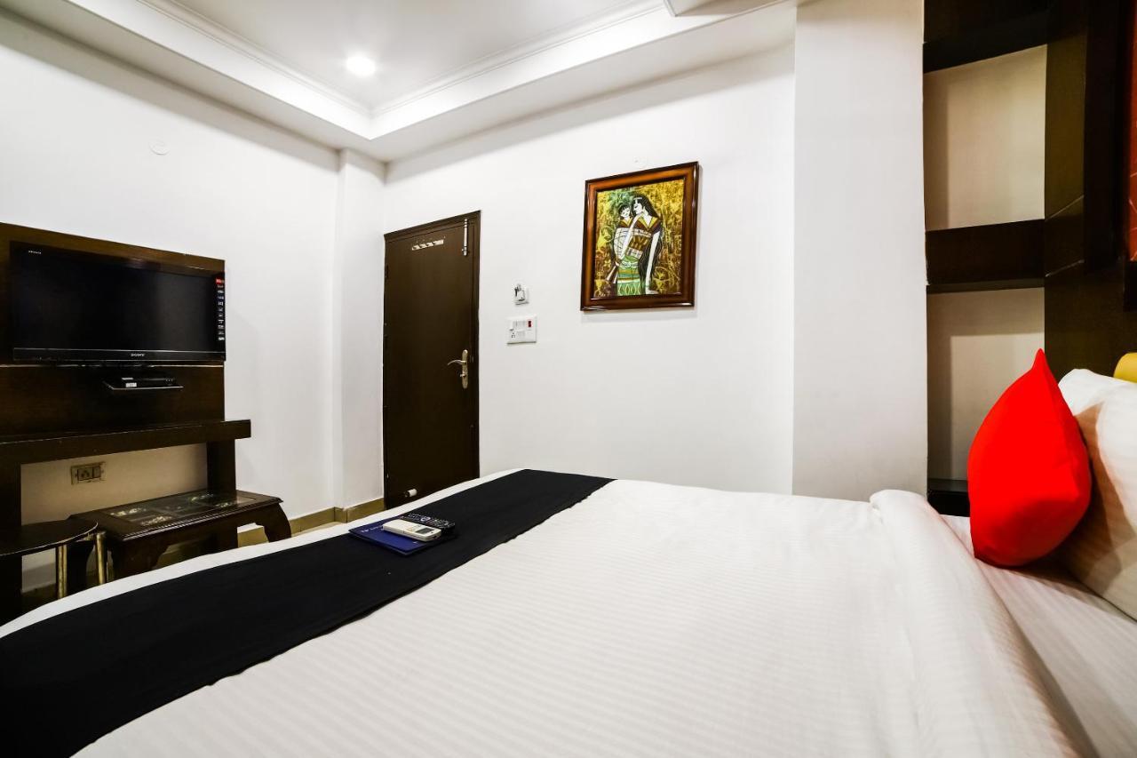 ניו דלהי Capital O 6408 Hotel Delhi Heart מראה חיצוני תמונה