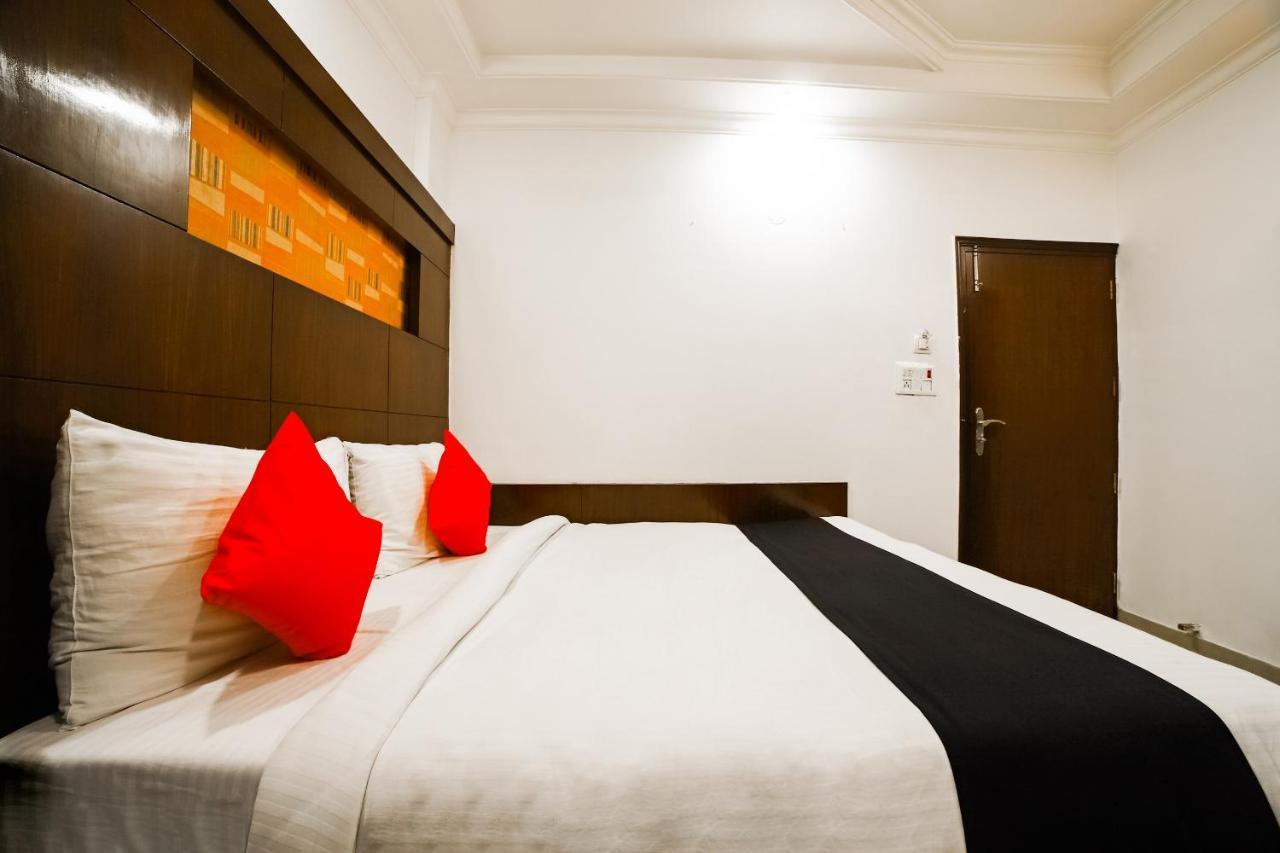ניו דלהי Capital O 6408 Hotel Delhi Heart מראה חיצוני תמונה