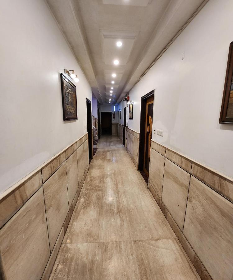 ניו דלהי Capital O 6408 Hotel Delhi Heart מראה חיצוני תמונה