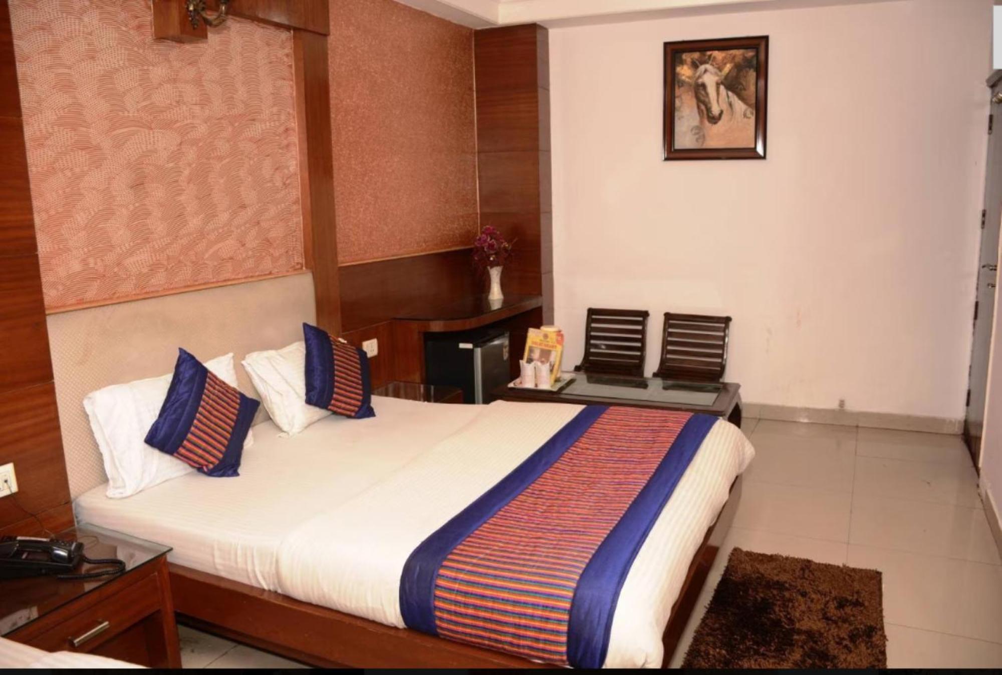 ניו דלהי Capital O 6408 Hotel Delhi Heart מראה חיצוני תמונה