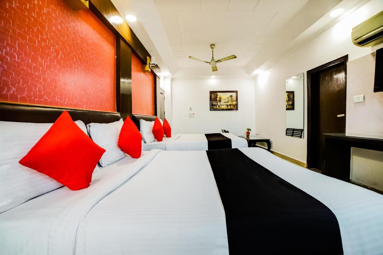 ניו דלהי Capital O 6408 Hotel Delhi Heart מראה חיצוני תמונה